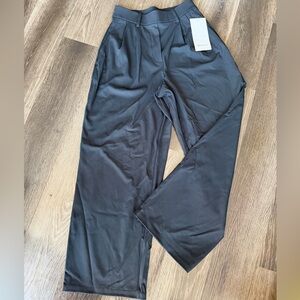 NWT Lululemon Daydrift High-Rise Wide-Leg Trouser women’s size small